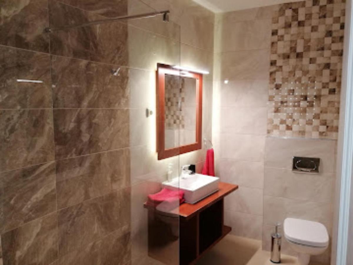 Staff House Bed and Breakfast Nyíregyháza Εξωτερικό φωτογραφία