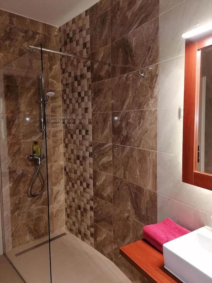 Staff House Bed and Breakfast Nyíregyháza Εξωτερικό φωτογραφία