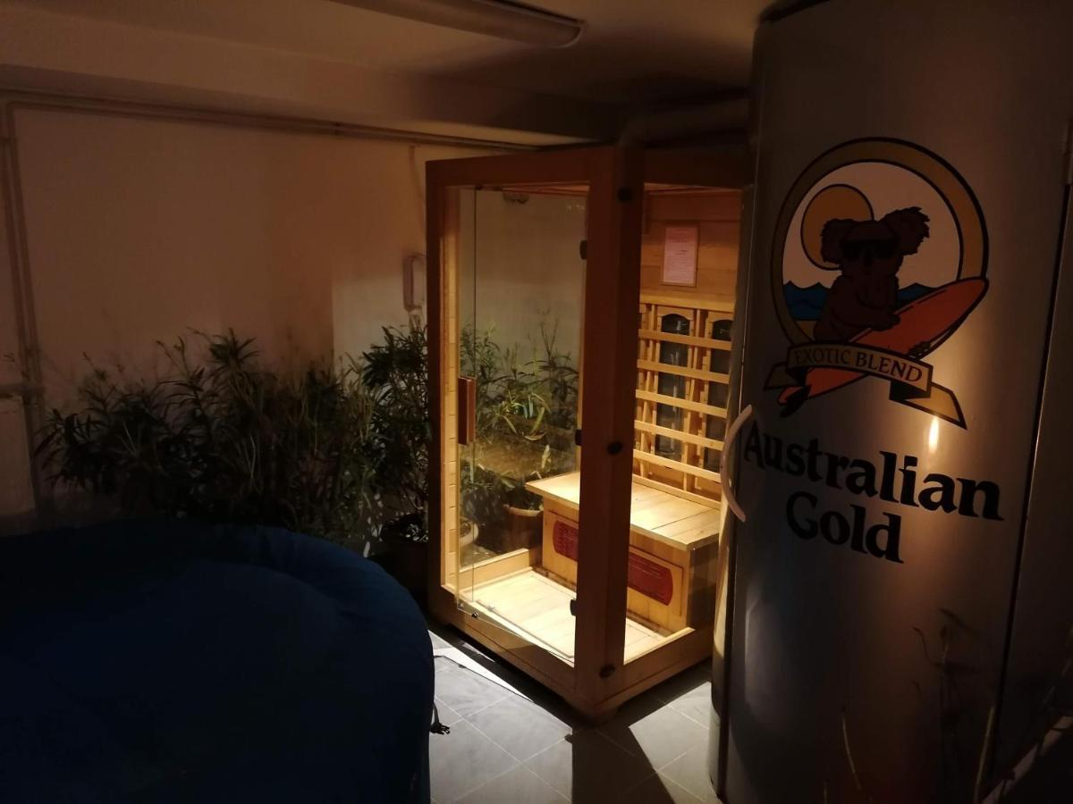 Staff House Bed and Breakfast Nyíregyháza Εξωτερικό φωτογραφία